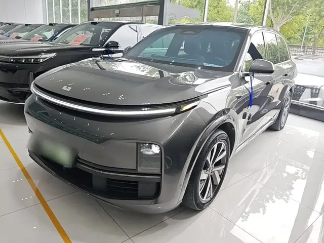 Li Auto Li L8 2023 Pro