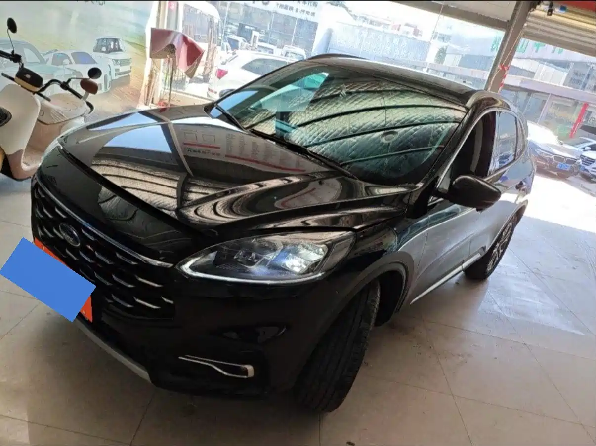 Ford Escape 2020 EcoBoost 245 2WD Premium Edition