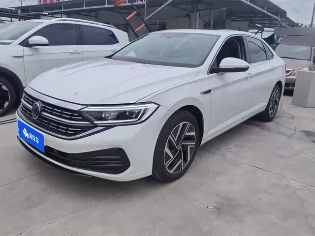 Volkswagen Sagitar 2025 300TSI DSG Surpass Edition