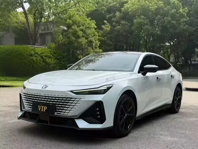 Changan UNI-V 2023 1.5T Sport Edition