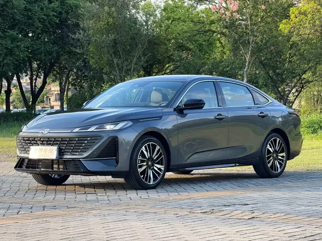 Changan Eado 2025 Model Year Facelift 1.5T 500Bar Premium Edition