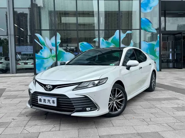Toyota Camry 2021 2.5G Luxury Edition