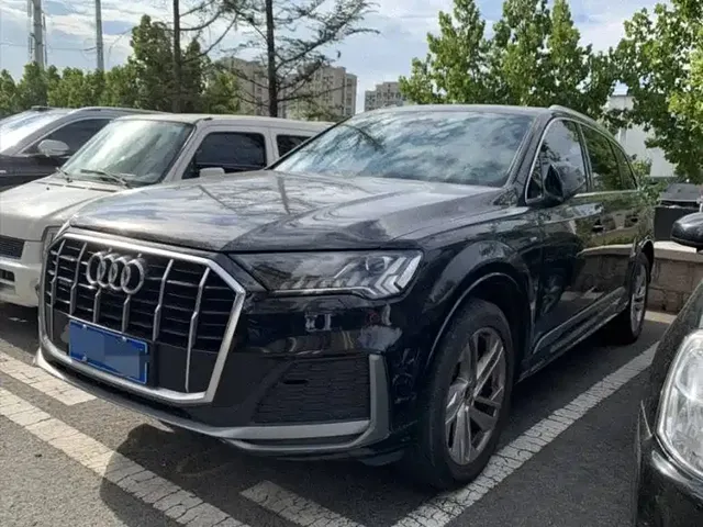Audi Q7 2021 45 TFSI quattro S line Luxury