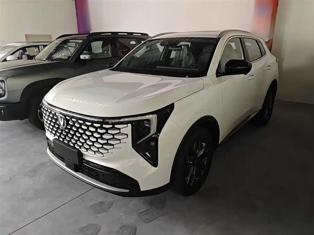 Changan CS55 PLUS 2025 1.5T Standard Edition