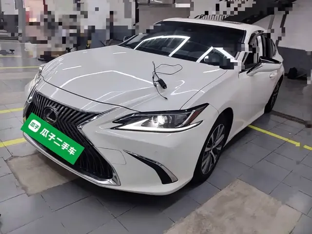 Lexus ES 2020 200 Excellence