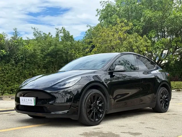 Tesla Model Y 2023 Long Range All-Wheel Drive Edition