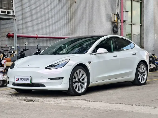 Tesla Model 3 (Import) 2019 Long Range All-Wheel Drive Edition