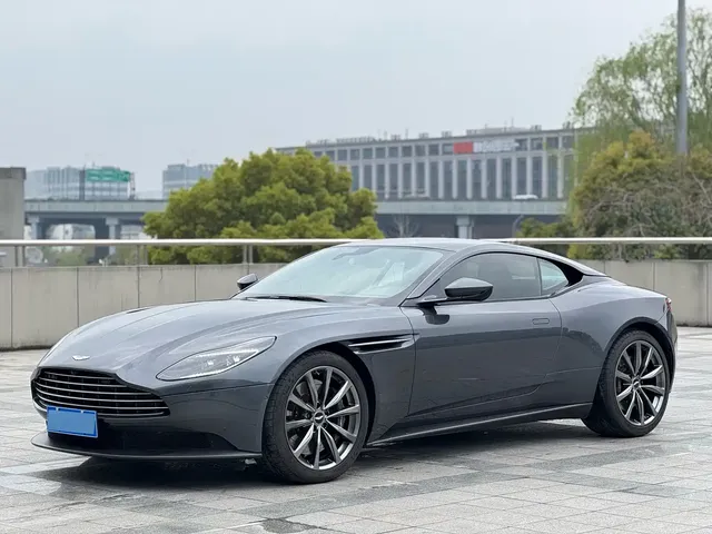 Aston Martin DB11 2019 Model 4.0T V8 Coupe