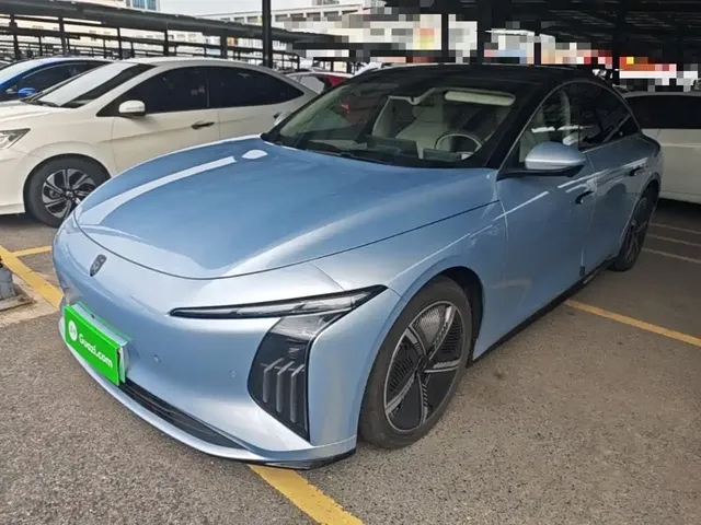 Dongfeng Fengxing Stellar S7 2024 555 Luxury Edition