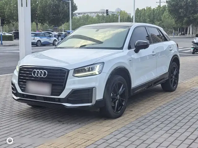 Audi Q2L 2021 Model 35 TFSI Fashion Dynamic