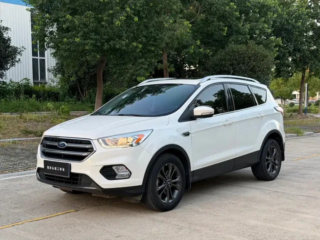 Ford Kuga 2019 EcoBoost 180 2WD Platinum Wing Edition China VI