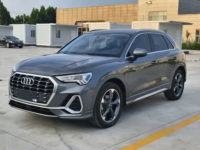 Audi Q3 2023 35 TFSI Fashion Dynamic (1.4T)