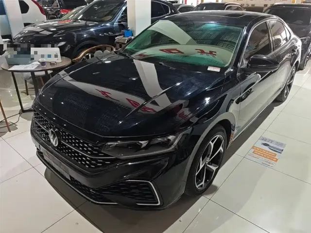 Volkswagen Passat 2024 330TSI Starlight Elite Edition