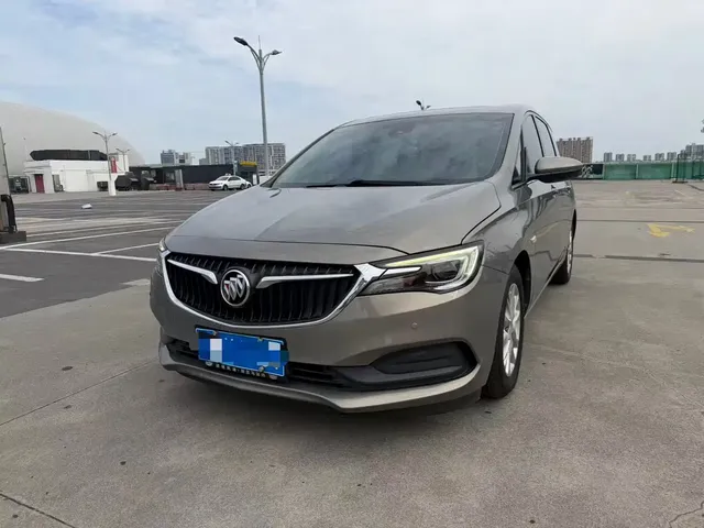 Buick GL6 2018 18T 6-Seater Luxury