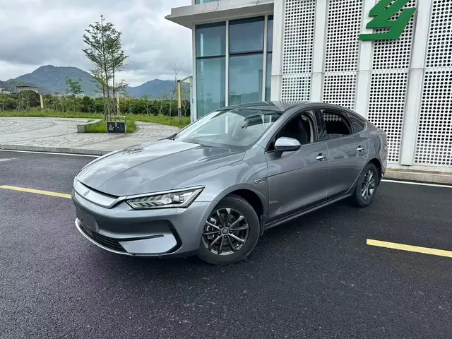 BYD Qin PLUS 2021 EV 400KM Premium Edition
