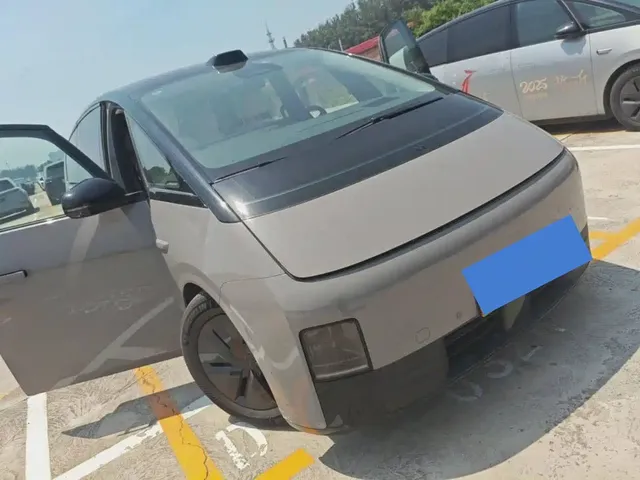 Li Auto MEGA 2024 Ultra