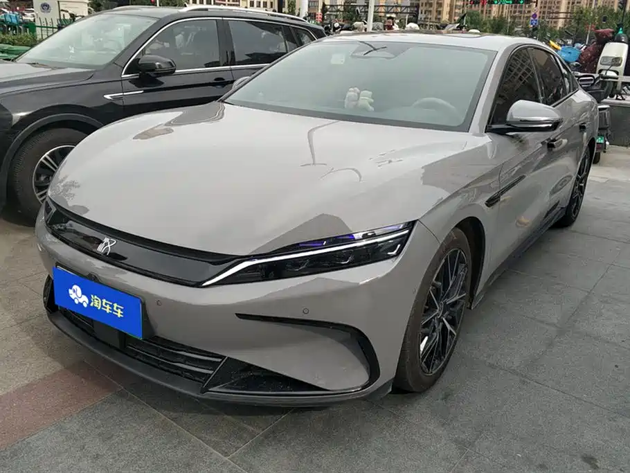 BYD Han 2025 DM-i 125KM Honor