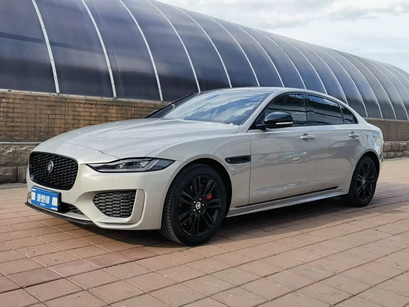 Jaguar XEL 2025 2.0T 250PS R-DYNAMIC 90th Anniversary Edition