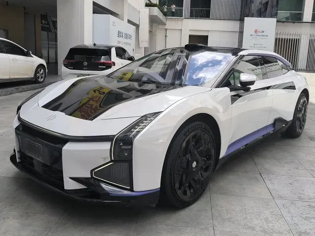 HiPhi Z 2023 Model Urban Edition (4-Seater)