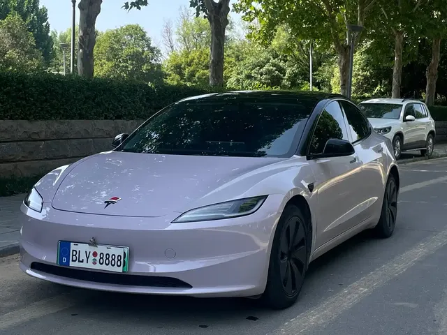 Tesla Model 3 2023 Rear-Wheel Drive