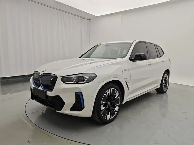 BMW iX3 2022 Innovation Leader