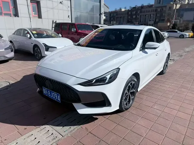 MG 5 2023 180DVVT CVT Luxury Edition