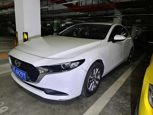 Mazda 3 Axela 2023 2.0L Auto Zhiqing