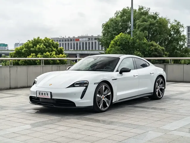 Porsche Taycan 2022 Taycan