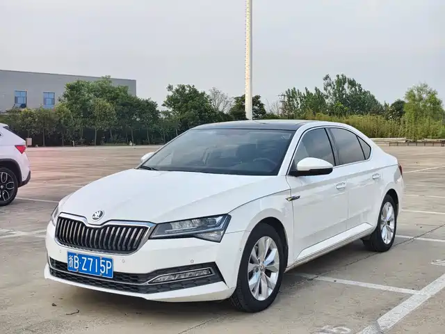 Škoda Superb 2019 TSI330 DSG Comfort Edition