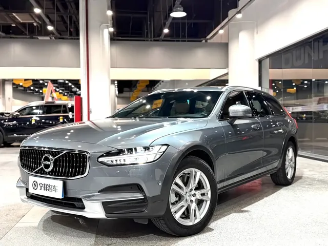 Volvo V90 2017 Cross Country T5 AWD Smart Edition