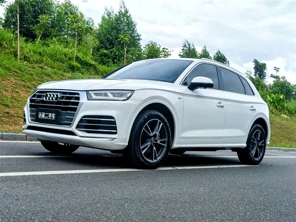 Audi Q5L 2020 Facelift 40 TFSI Honor Fashion