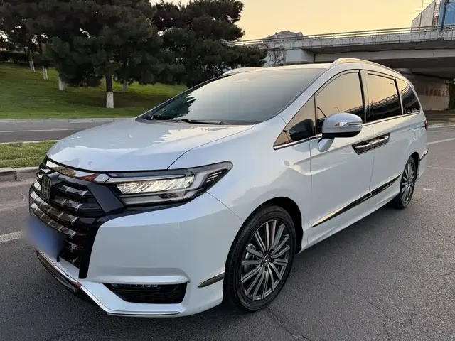 Honda Elysion 2024 2.0L e:HEV Luxury Edition