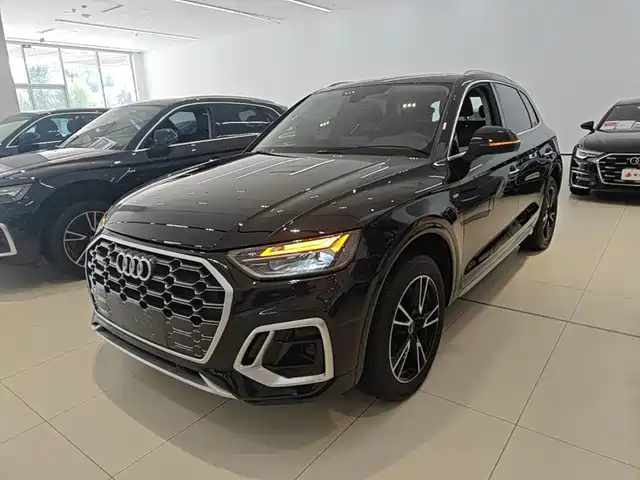 Audi Q5L 2024 Model 40 TFSI Fashion Dynamic