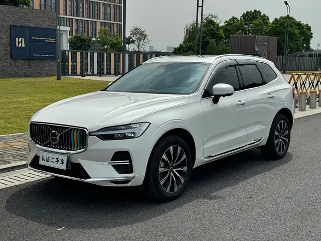 Volvo XC60 2025 B5 AWD Smart Elite Luxury Edition