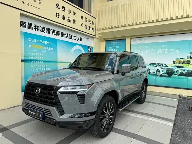 Lexus GX 2024 Summit Edition