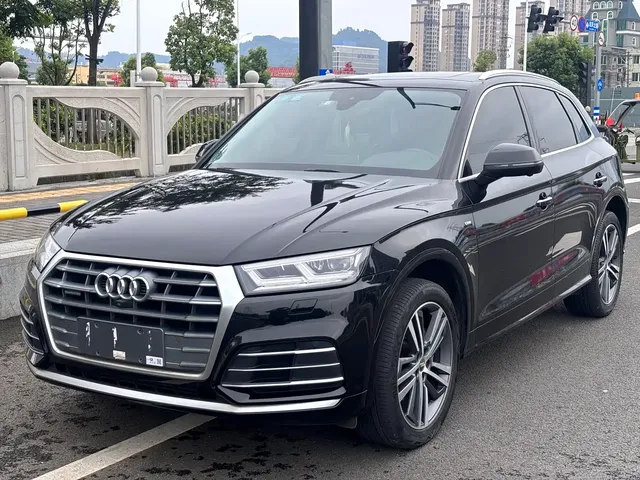 Audi Q5L 2020 40 TFSI Prestige Fashion