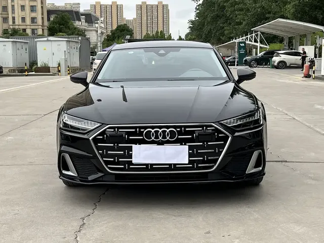 Audi A7L 2024 45TFSI S-line Dream Edition Crystal Package