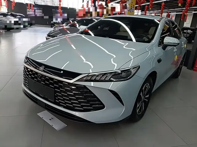 BYD Qin PLUS 2025 DM-i Smart Drive Edition 120KM Surpassing Type