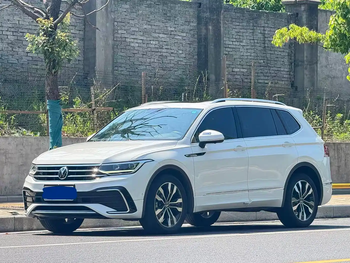 Volkswagen Tiguan L 2022 330TSI Auto 2WD R-Line Premium Edition
