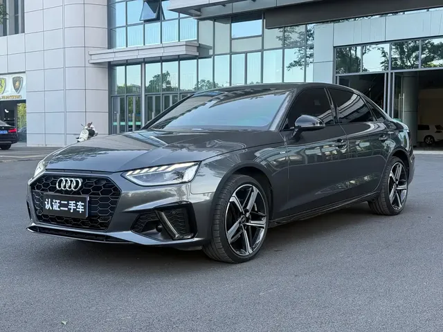 Audi A4L 2024 40 TFSI Luxury Dynamic