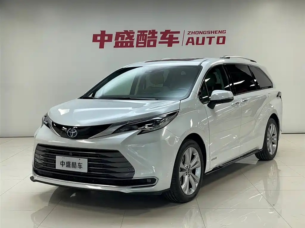 Toyota Sienna 2023 2.5L Hybrid Premium Edition