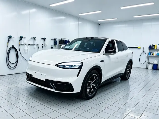 AITO Wenjie AITO M6, 2026