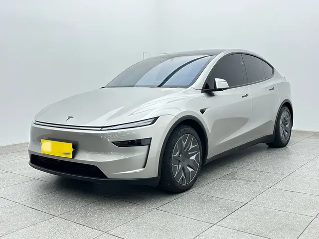 Tesla Model Y L 2025 Facelift Long Range AWD