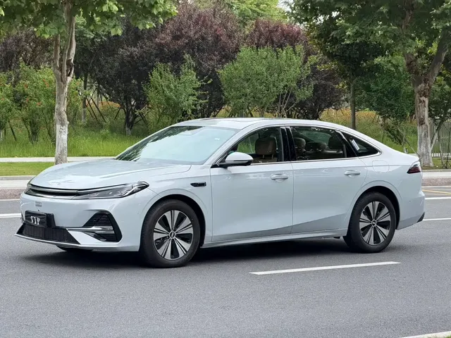 Geely Galaxy A7 2025 EM-i