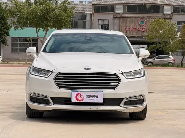 Ford Taurus 2017 EcoBoost 245 Fashion