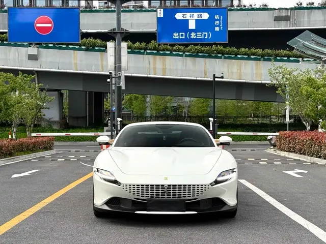 Ferrari Roma 2020 3.9T V8