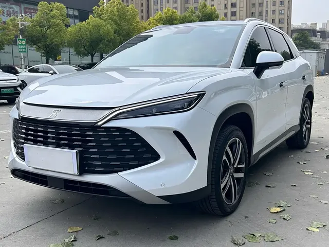 BYD Song L DM-i 2024 75km Leading Edition