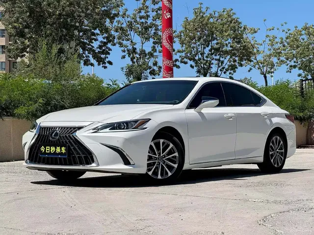 Lexus ES 2022 200 Luxury Edition