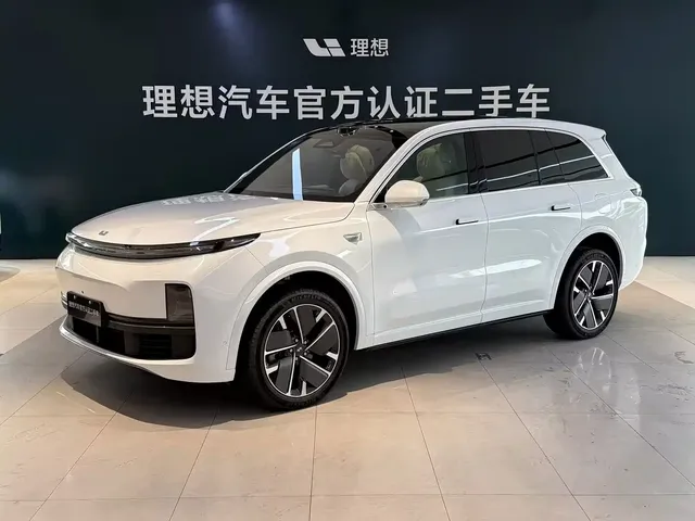 Li Auto Li L8 2025 Max Smart Renewal Edition