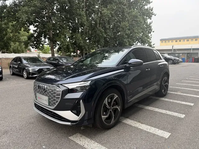 Audi Q4 e-tron 2024 40 e-tron Creation Edition
